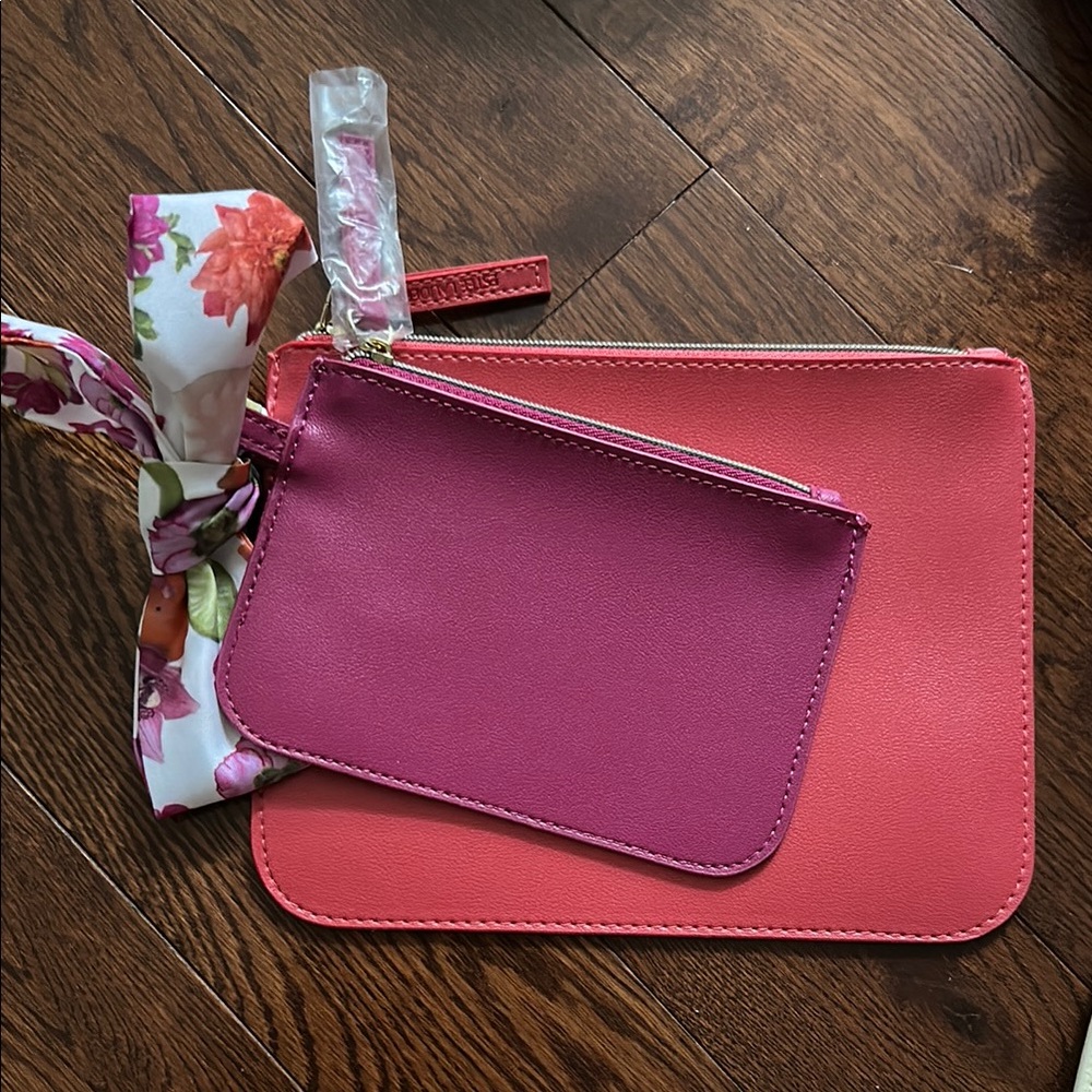 Estee Lauder Vibrant Pink and Coral Cosmetic Bag Duo